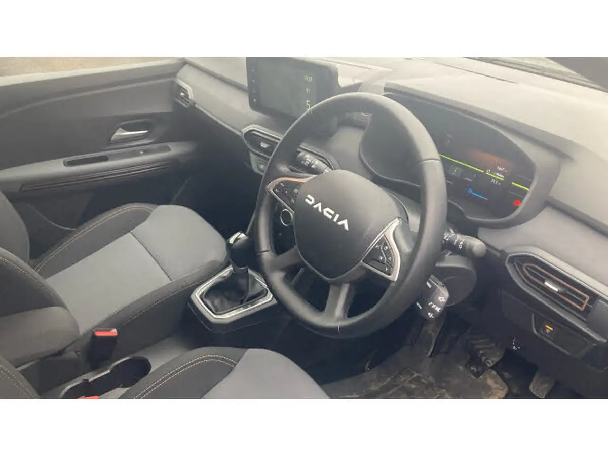 2024-dacia-jogger-16-tce-extreme-big-10