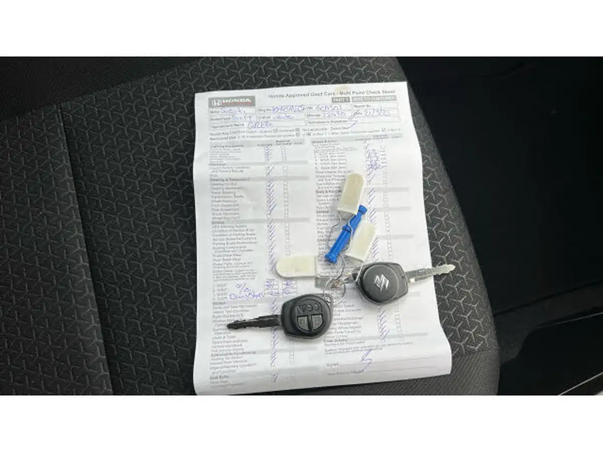 2024-suzuki-swift-12-dualjet-sz-l-big-18