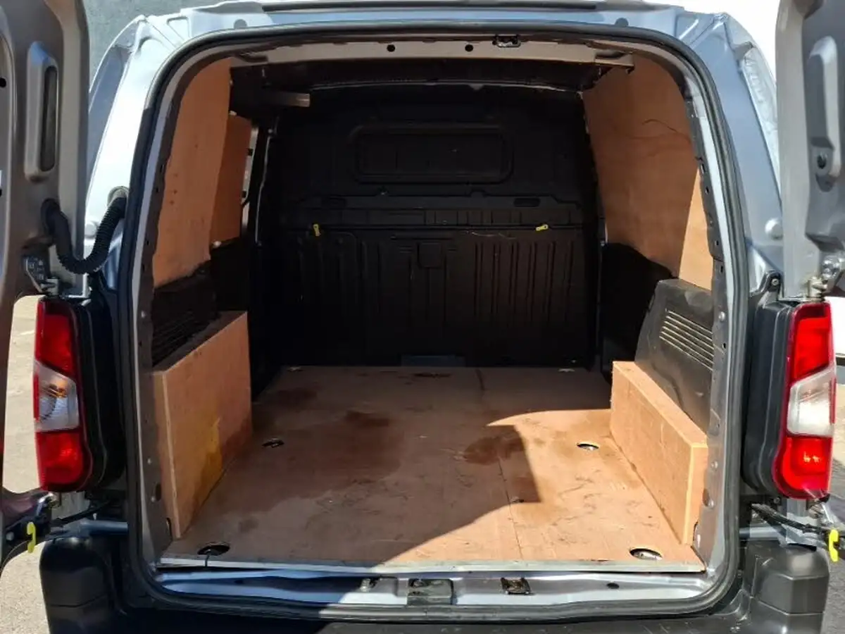 2021-peugeot-partner-15-bluehdi-1000-professional-100ps-eu6dt-panel-big-7