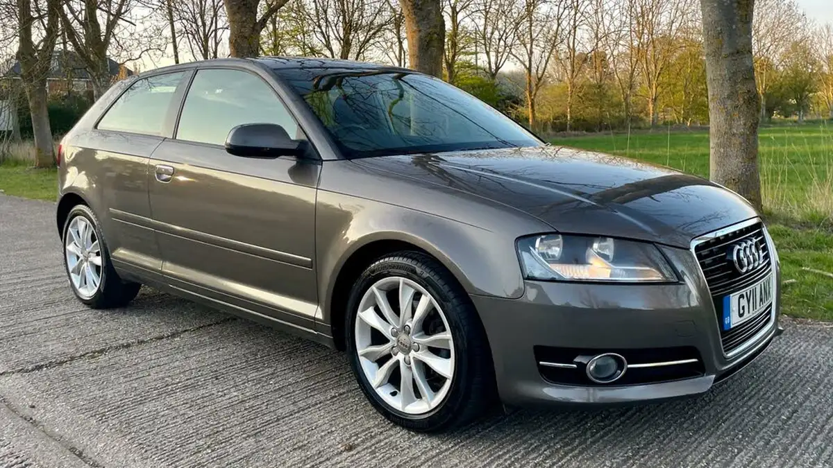 2011-audi-a3-14-sport-tfsi-hatchback-3d-big-6