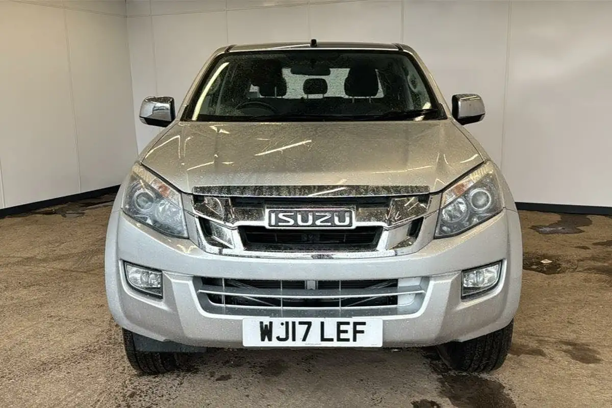 2017-isuzu-d-max-25td-yukon-double-pickup-big-4