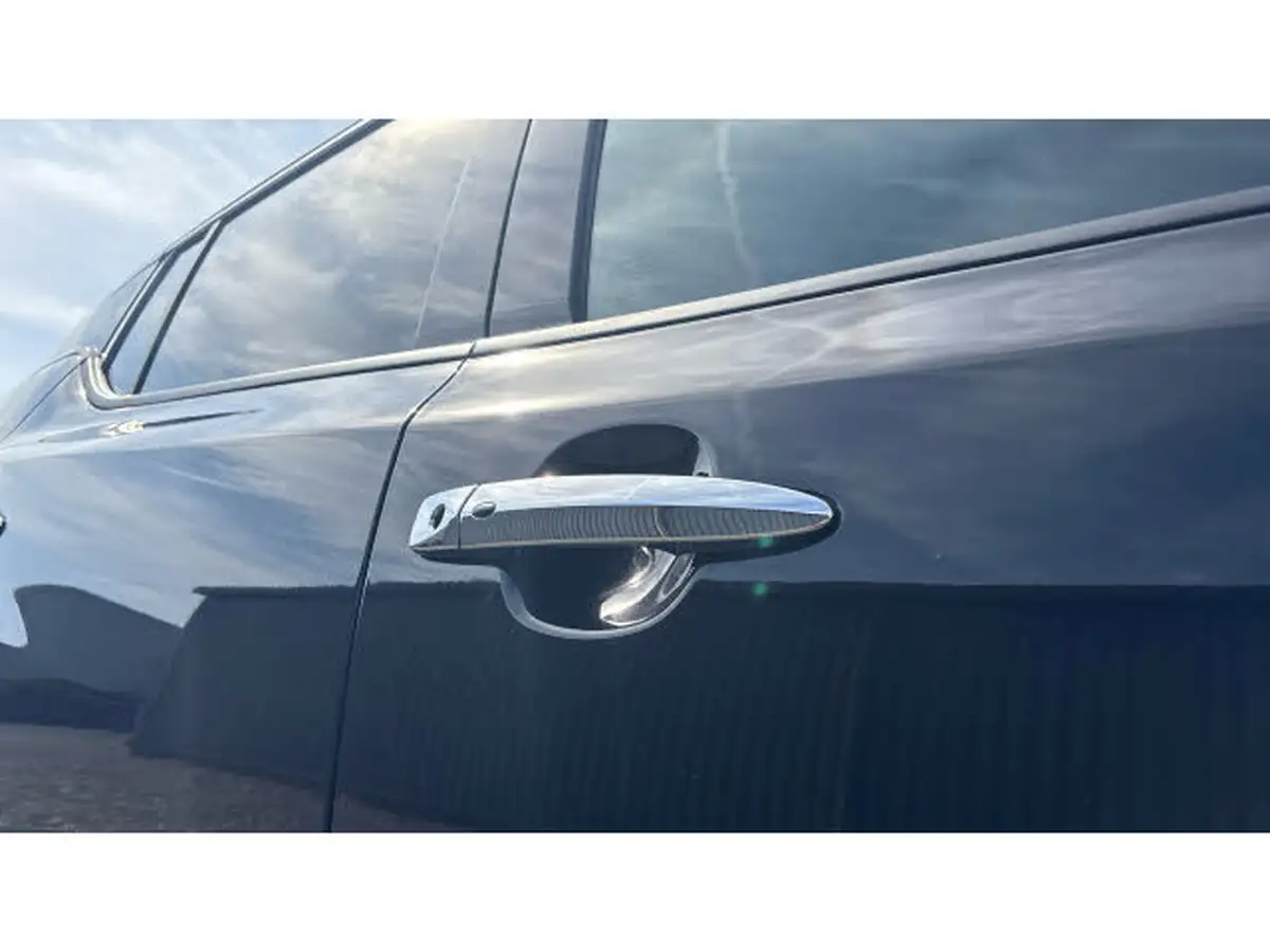 2021-nissan-leaf-e-e-tekna-big-29