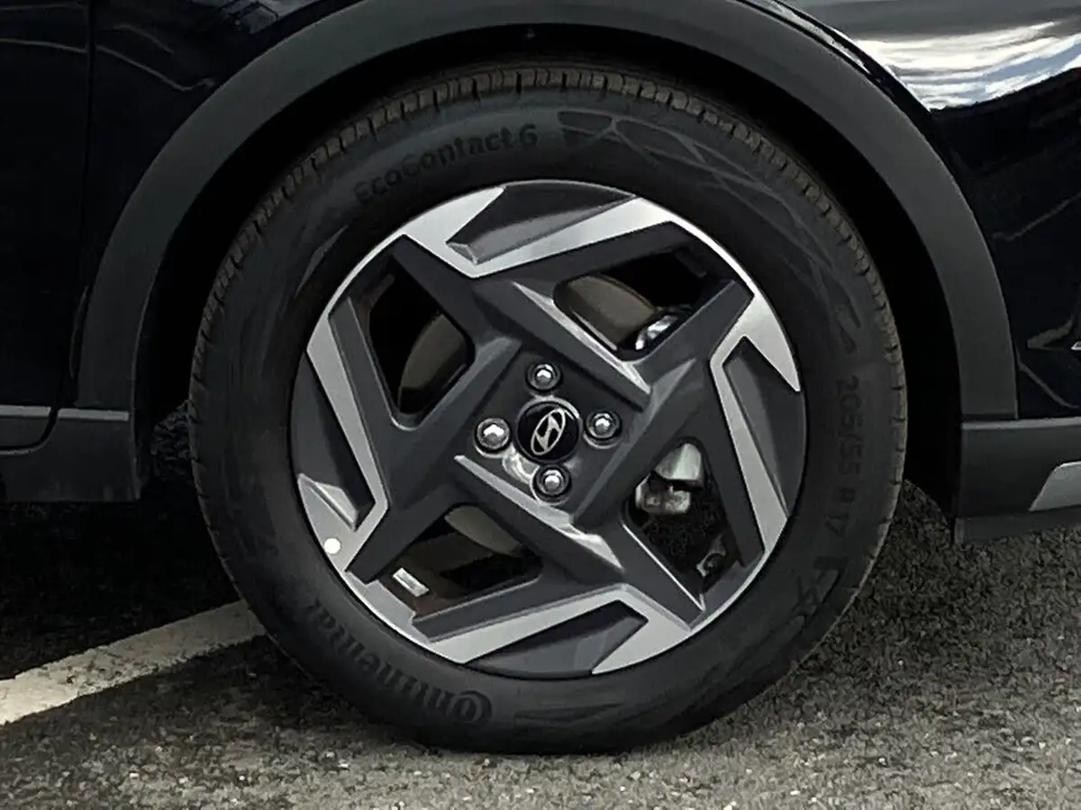 2024-hyundai-bayon-10-t-gdi-premium-100ps-two-tone-roof-big-6