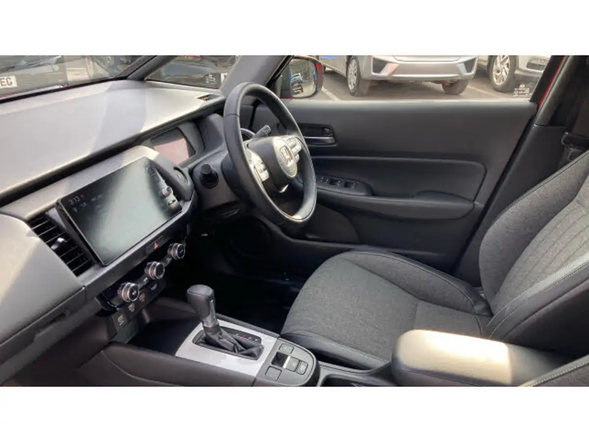 2022-honda-jazz-15-i-mmd-ex-107ps-big-1
