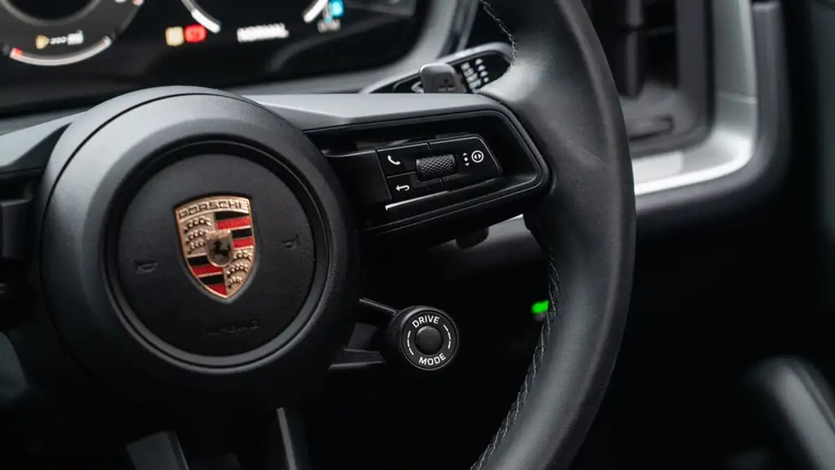2024-porsche-cayenne-30-v6-353ps-coupe-big-5