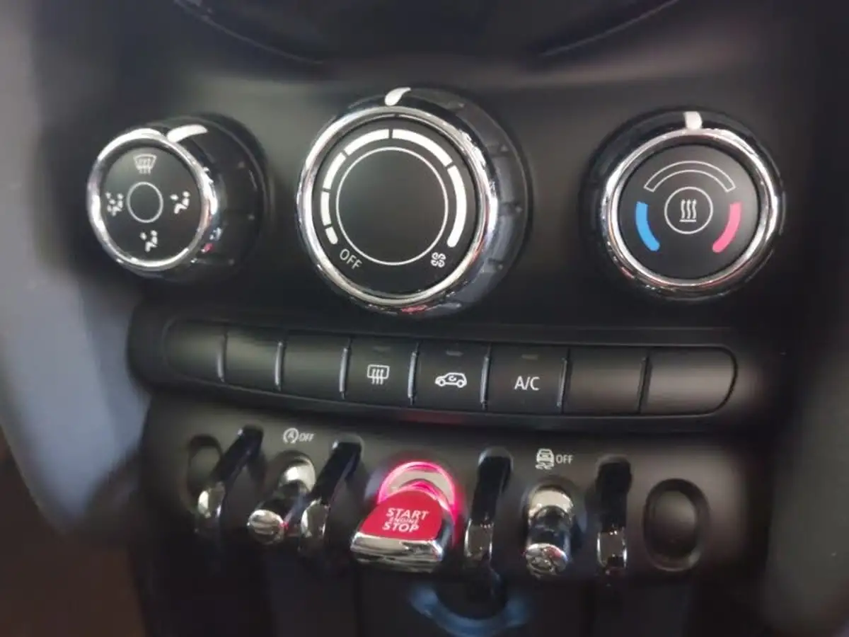 2021-mini-cooper-15-cooper-classic-hatchback-5d-big-16