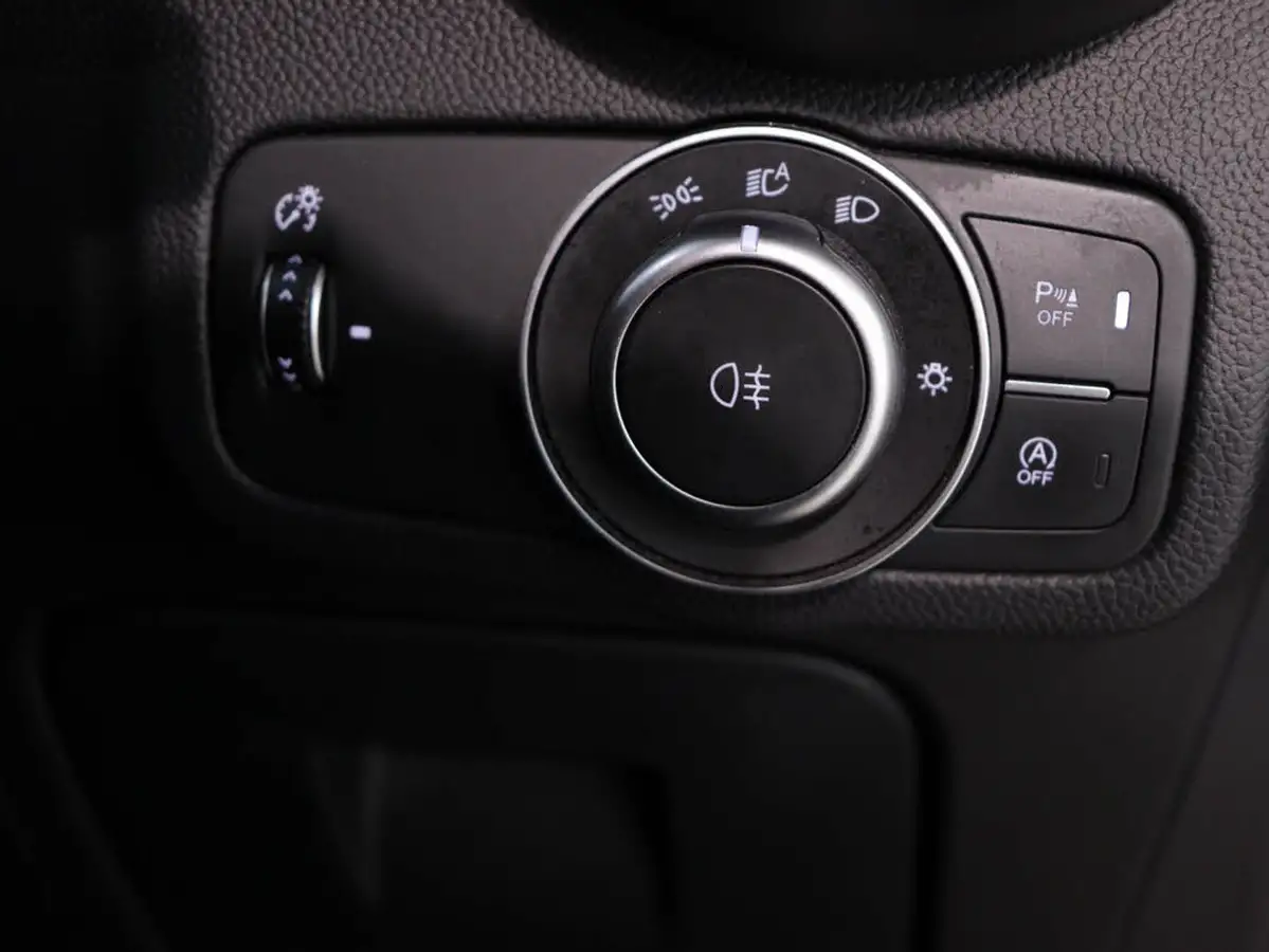 2022-alfa-romeo-stelvio-20-sprint-197bhp-big-26