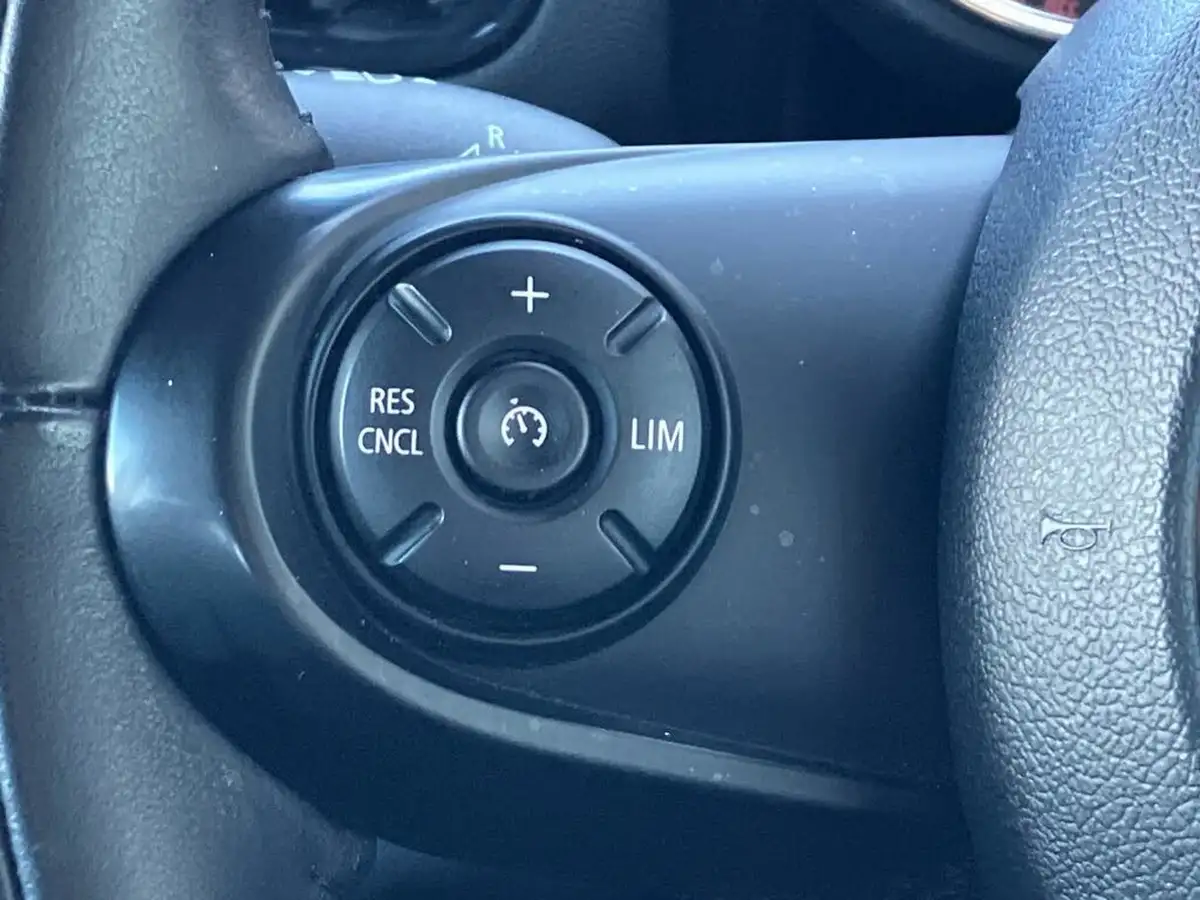 2017-mini-countryman-20td-cooper-d-ss-auto-big-15
