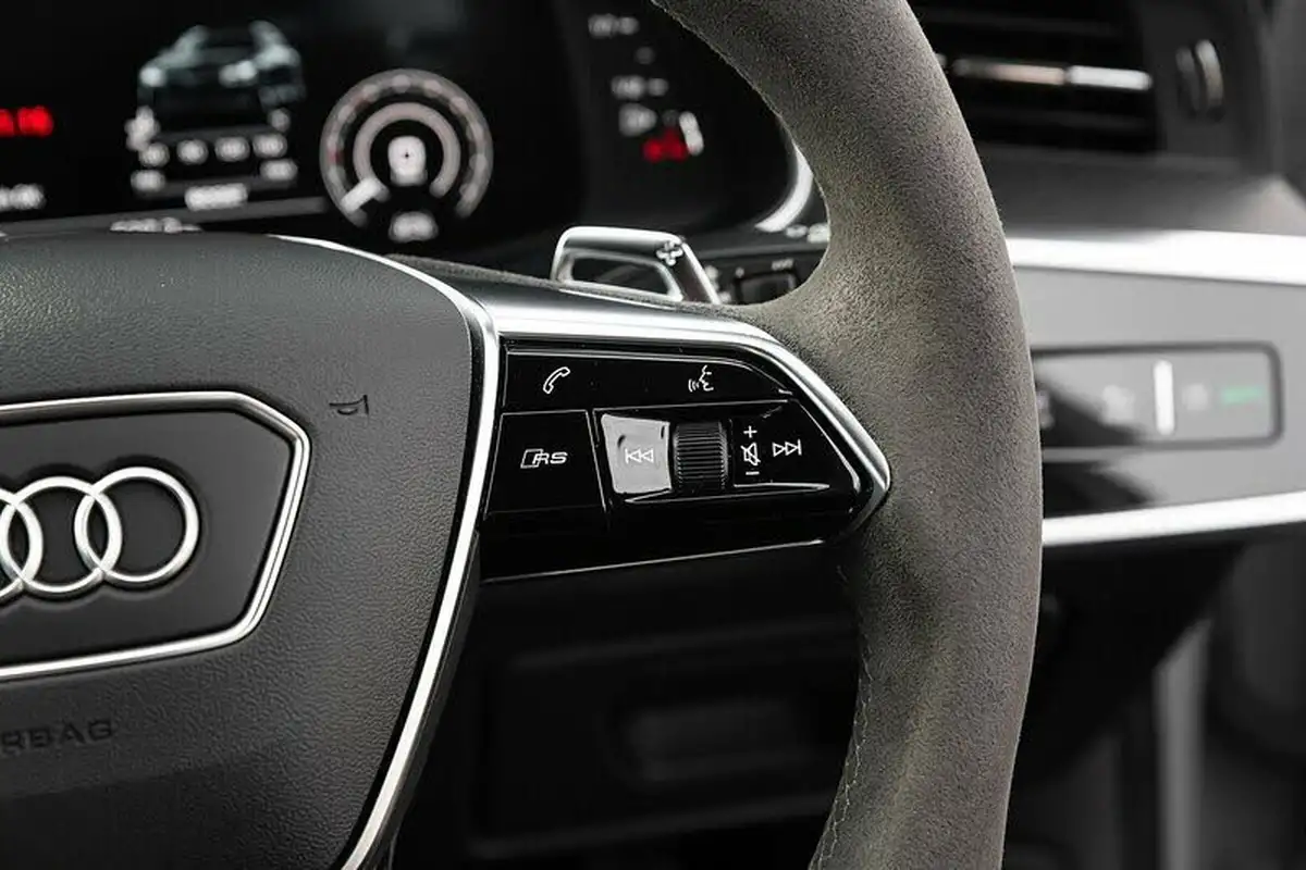 2022-audi-rs6-avant-40-tfsi-carbon-black-big-23