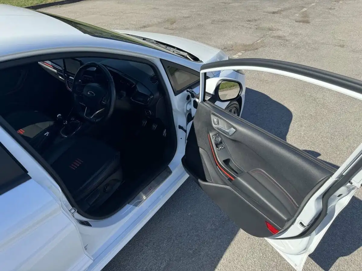 2019-ford-fiesta-10t-st-line-x-125ps-5d-big-8