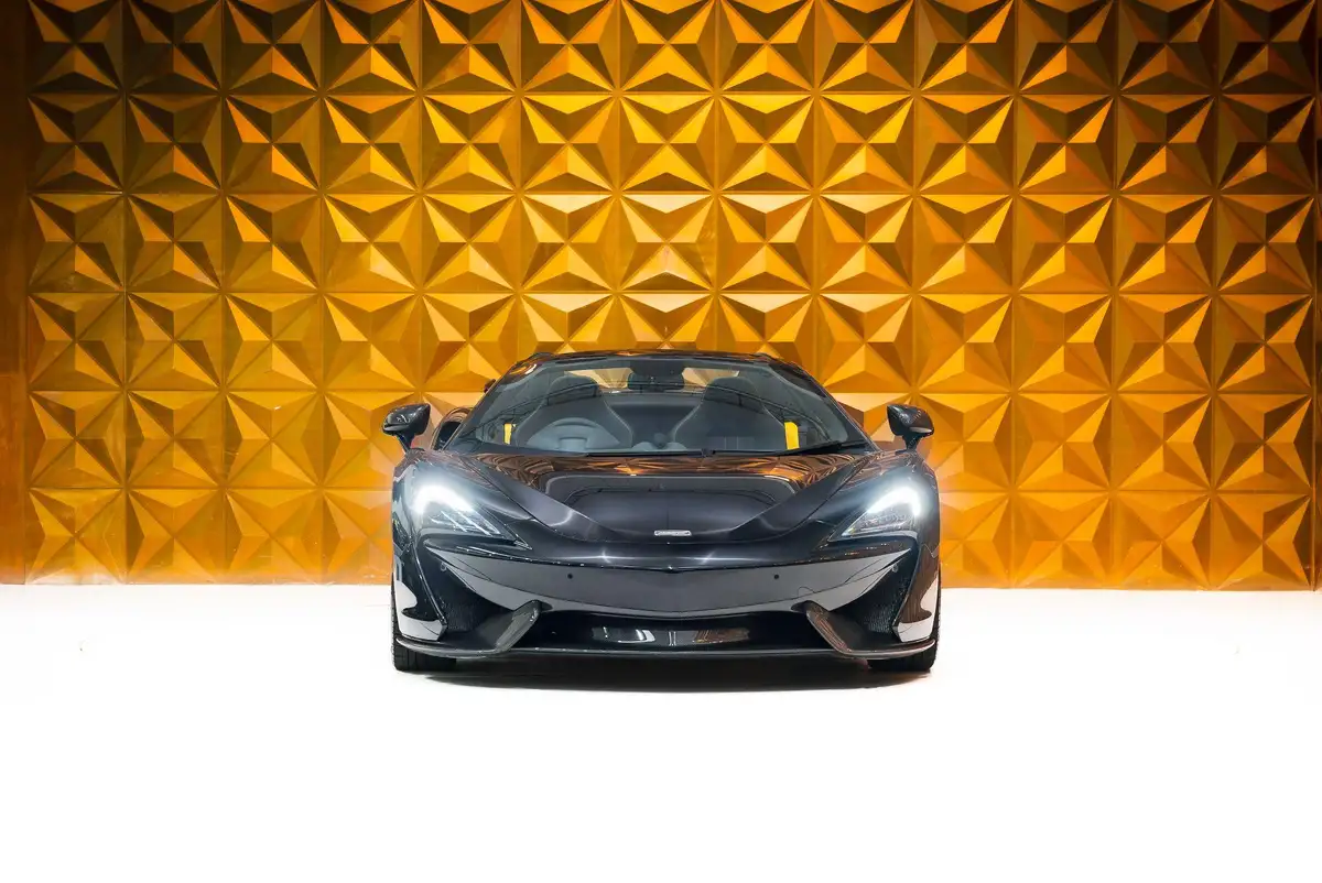 2018-mclaren-570s-38-coupe-big-1