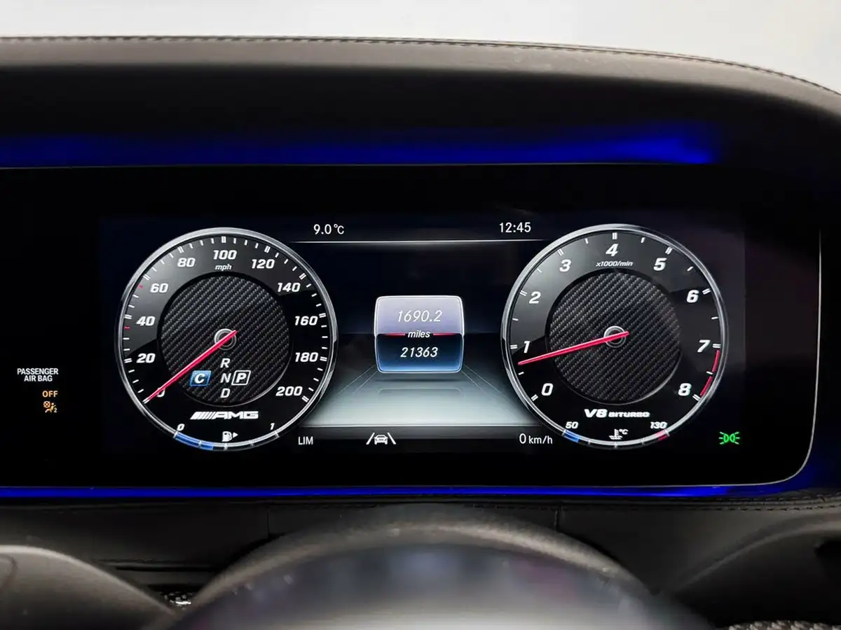 2020-mercedes-benz-s-class-40-s63-amg-l-big-47