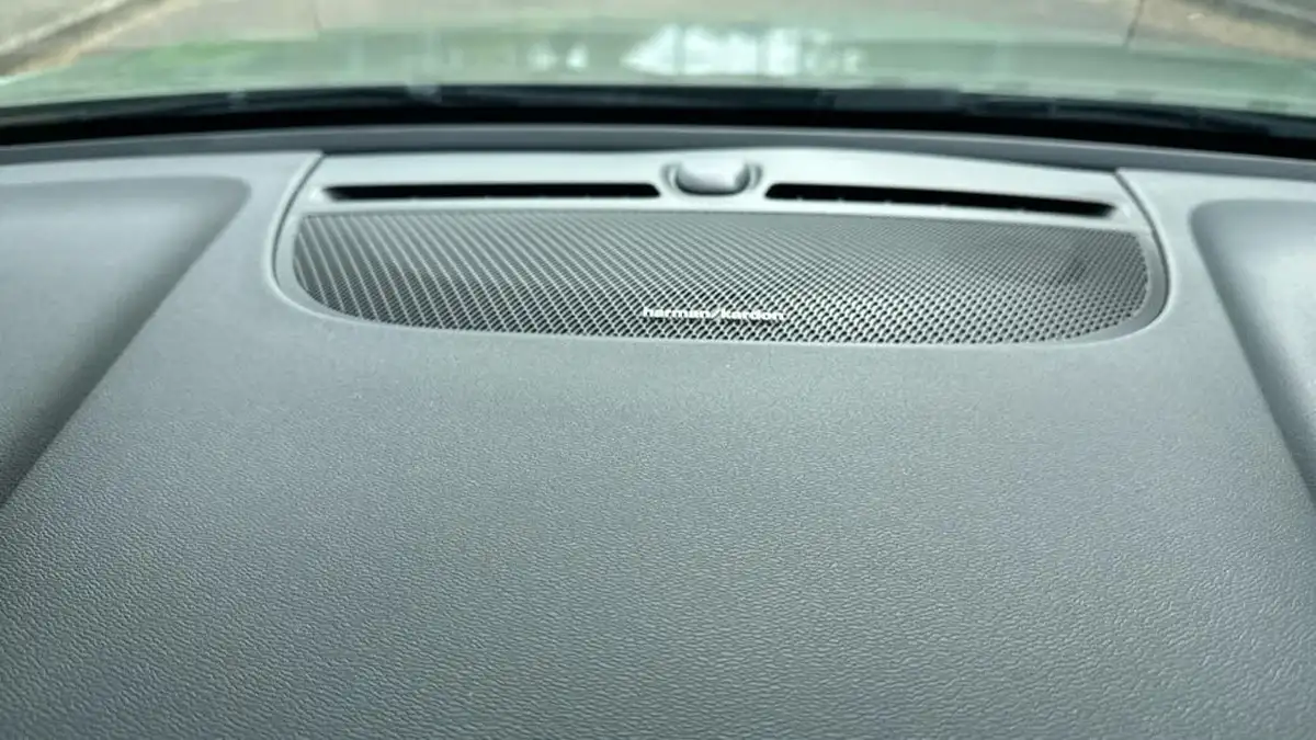 2022-volvo-xc40-e-recharge-pro-big-46