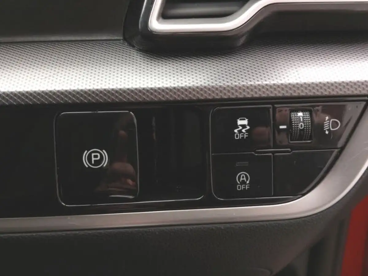 2023-kia-sportage-16-t-gdi-gt-line-148bhp-big-18
