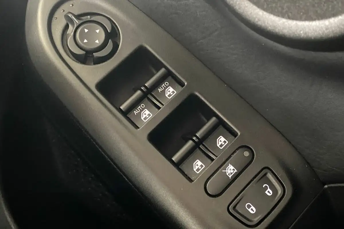 2021-fiat-500x-10-firefly-turbo-cross-plus-ss-big-35