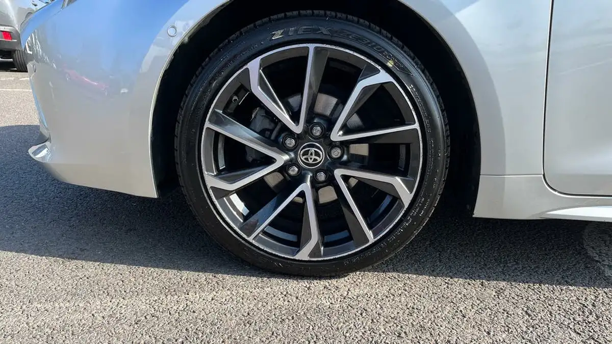 2022-toyota-corolla-18-vvt-i-excel-120bhp-trk-hatchback-big-36