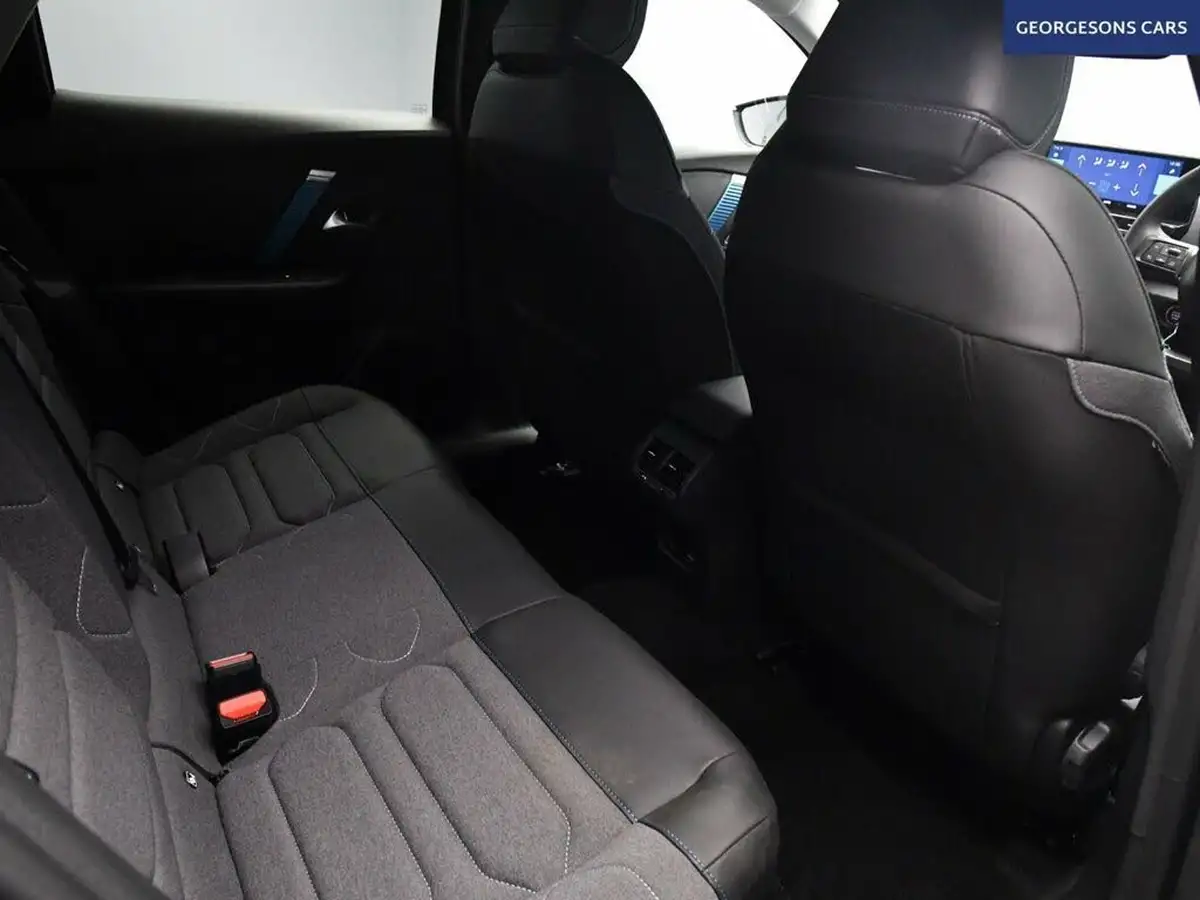 2023-citroen-c4-e-c-series-edition-big-10