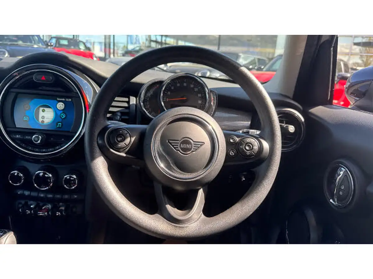 2020-mini-countryman-15-cooper-classic-big-4
