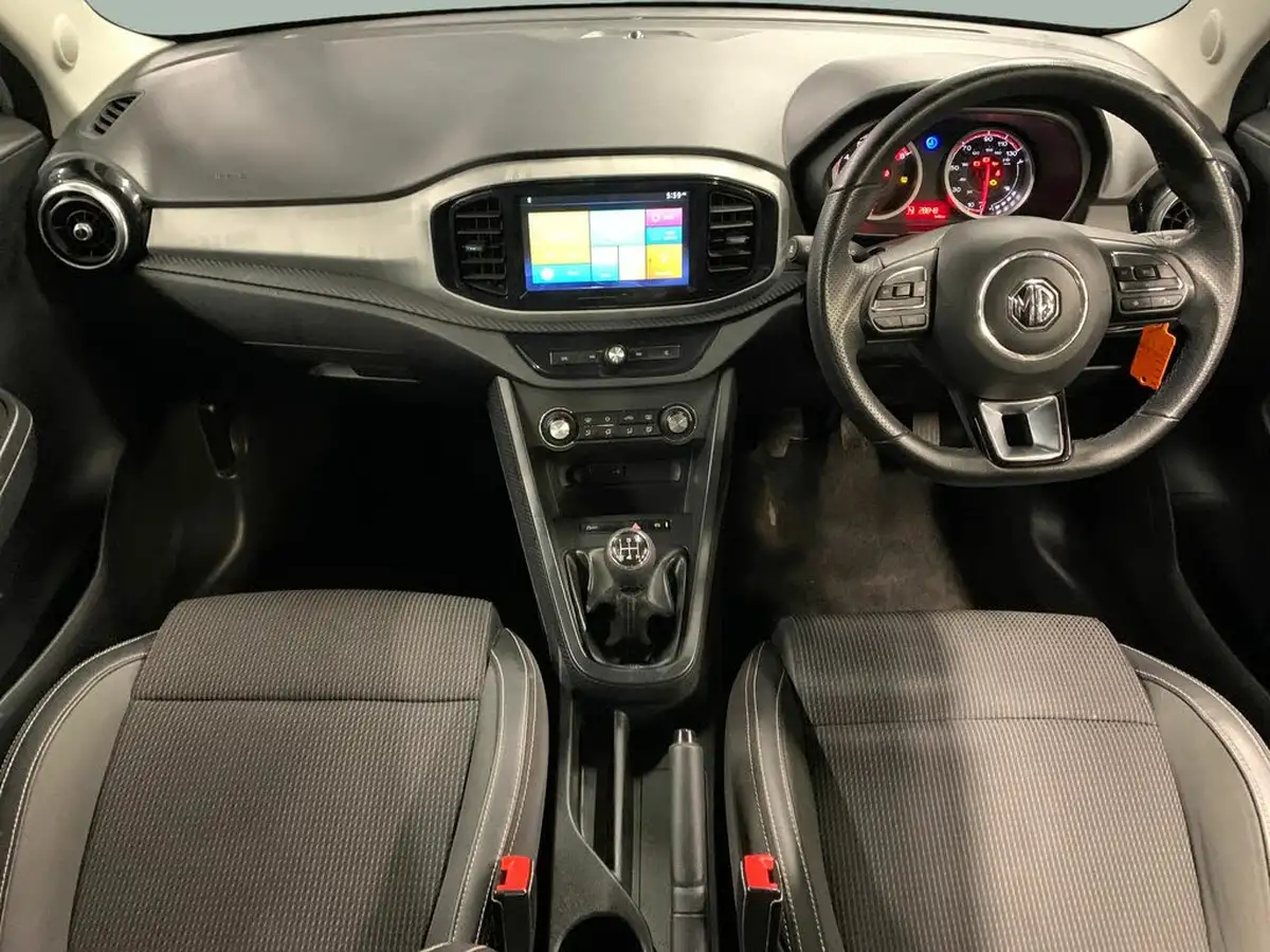 2023-mg-mg3-15-vti-tech-exclusive-nav-big-1
