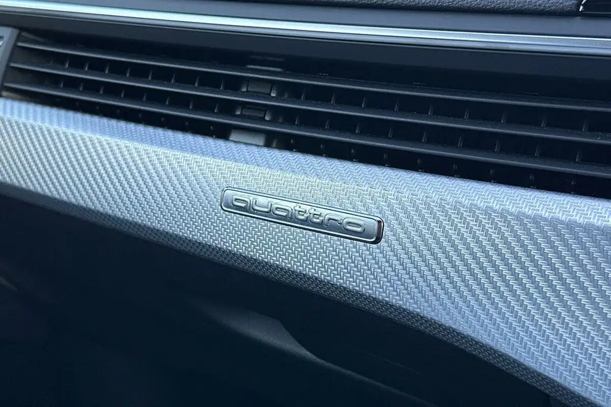 2021-audi-rs4-avant-29-tfsi-nogaro-edition-big-45