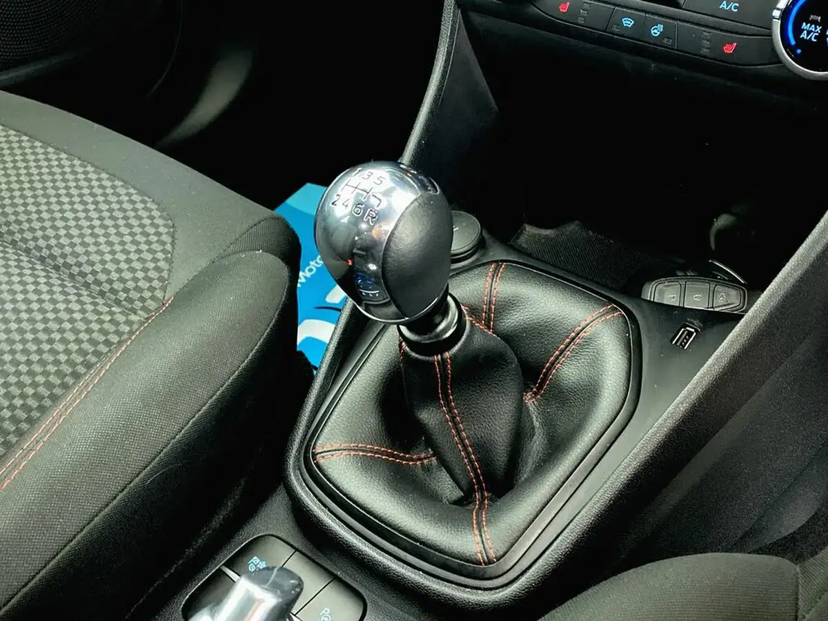 2020-ford-fiesta-10t-st-line-edition-155ps-hybrid-mhev-5d-big-21