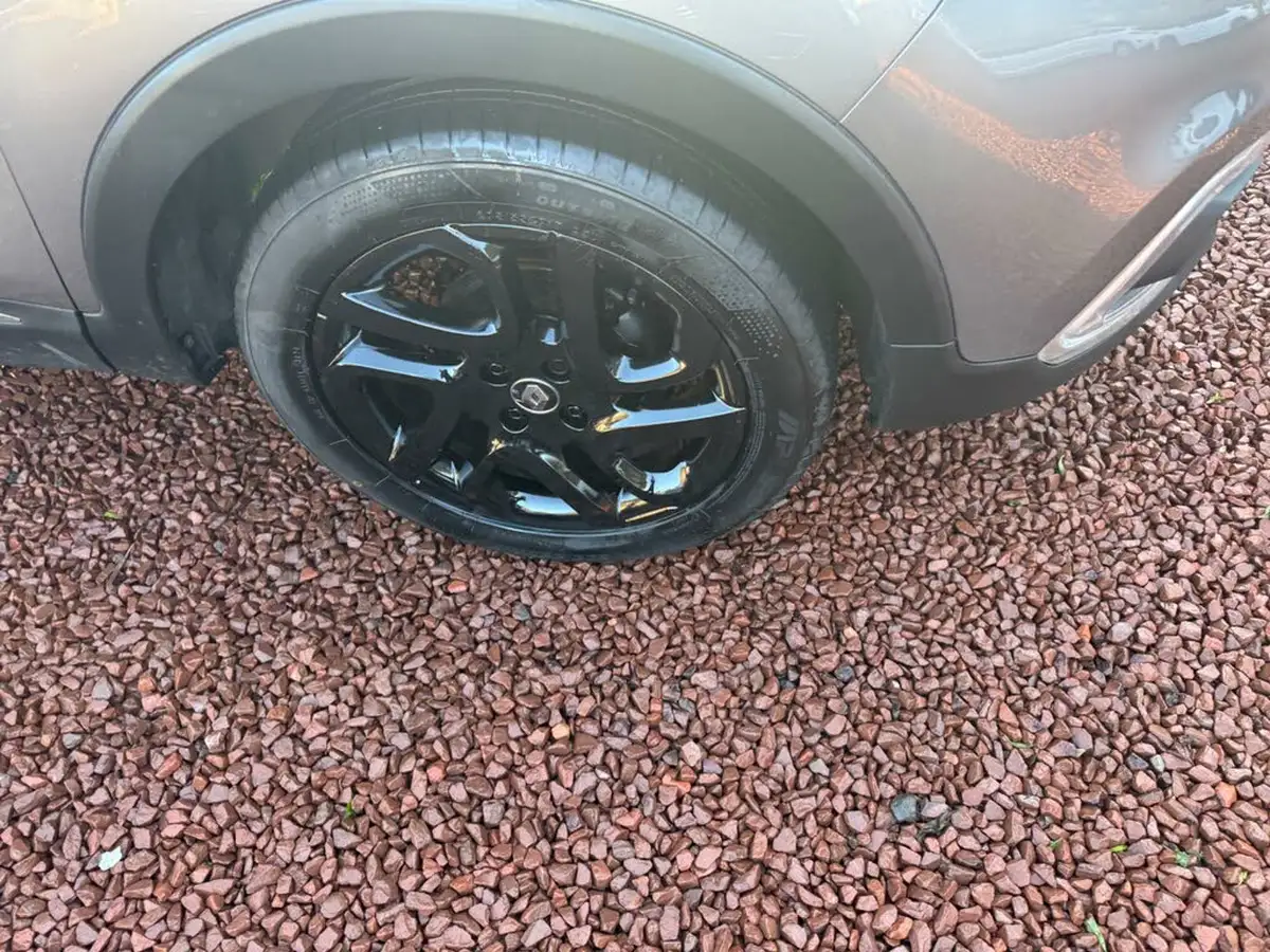 2019-renault-captur-09-tce-iconic-big-44