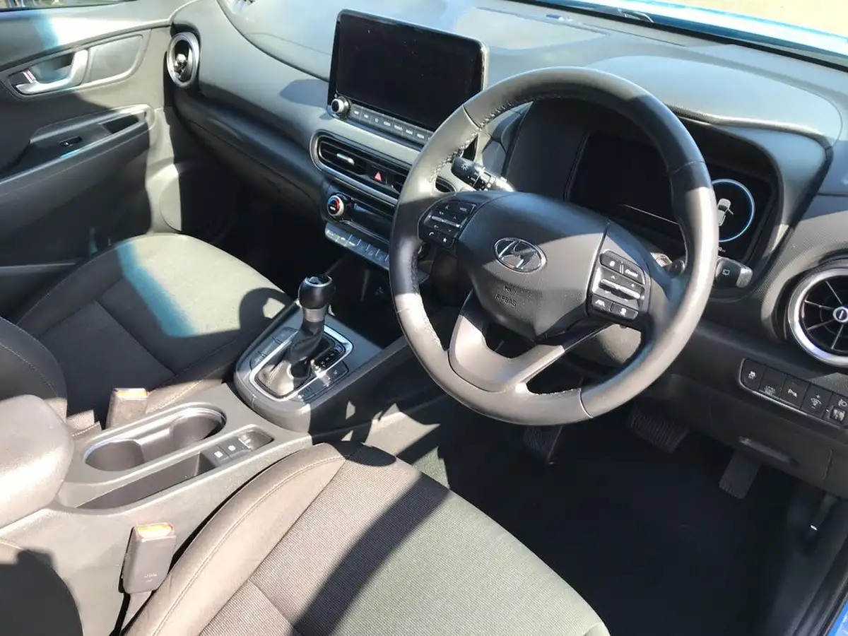 2022-hyundai-kona-16-gdi-premium-big-2
