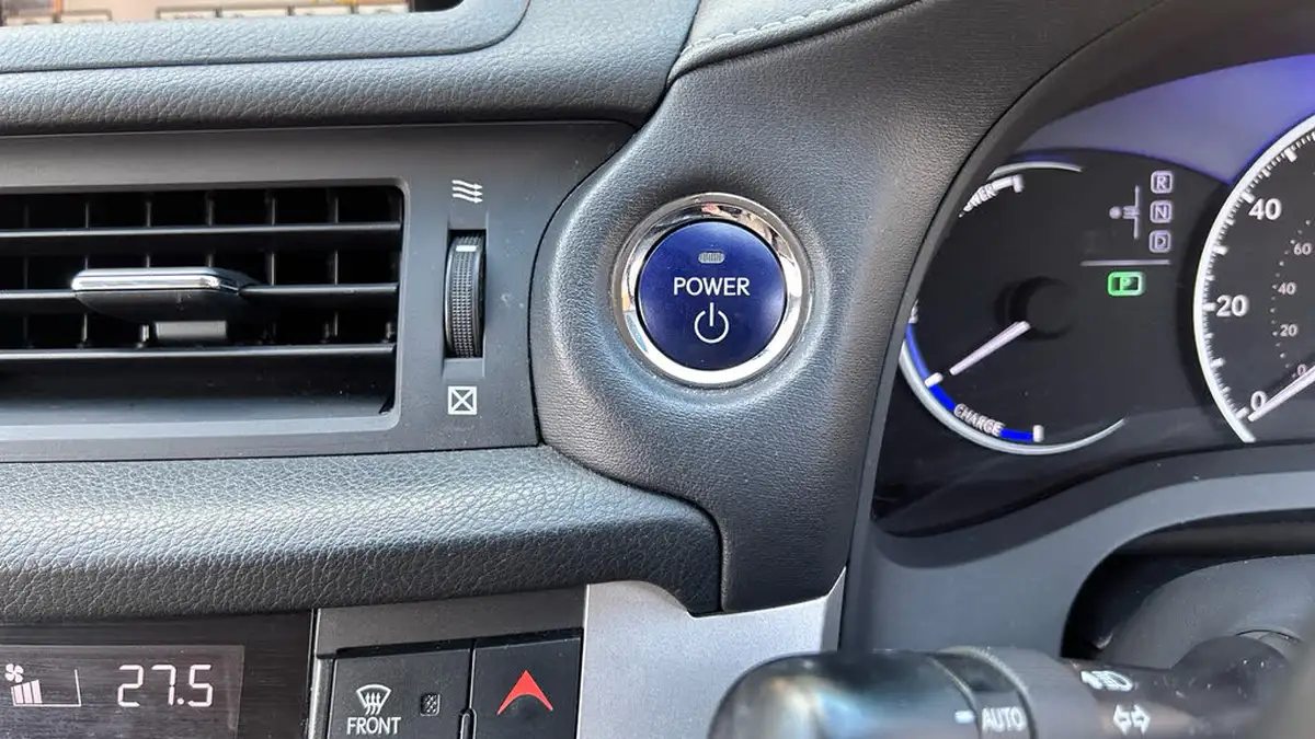 2012-lexus-ct-200h-18-se-l-premier-big-29