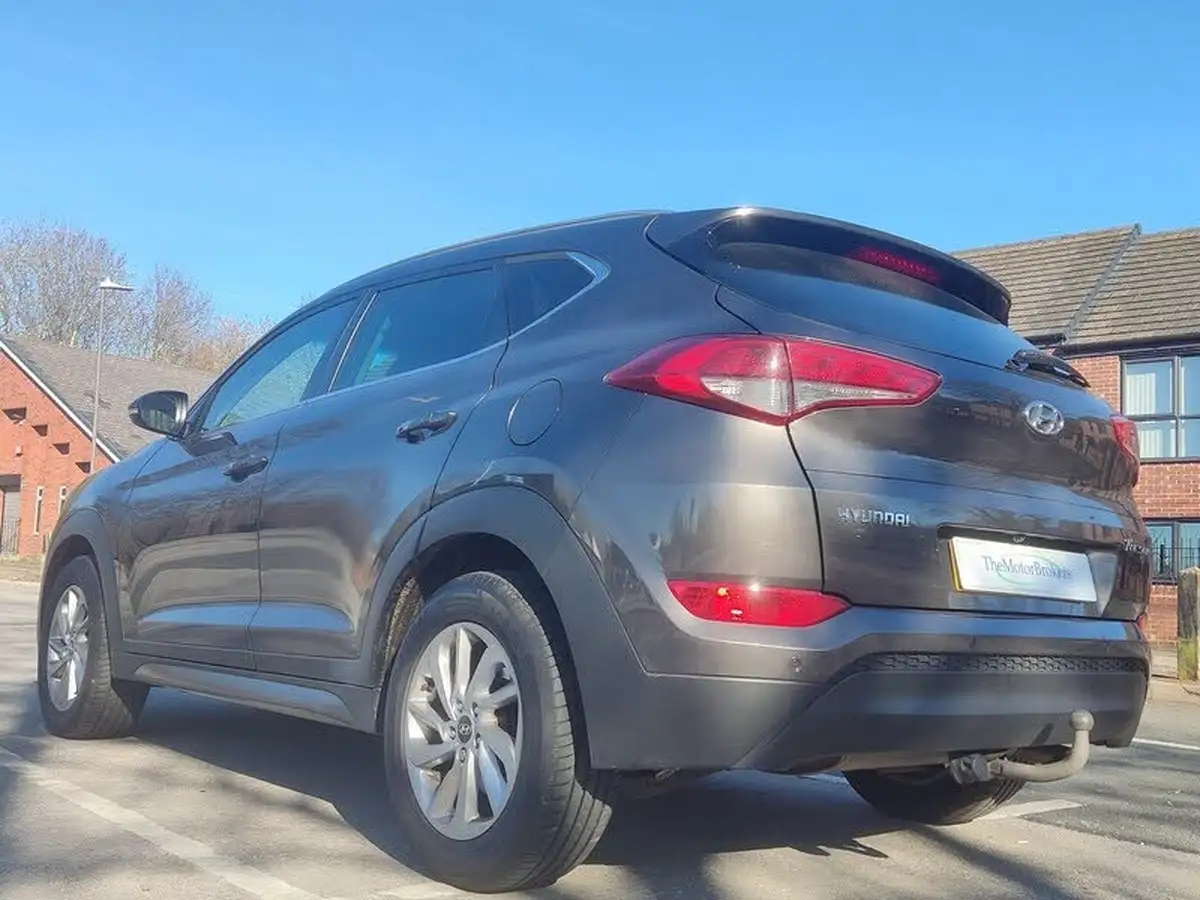 2016-hyundai-tucson-17crdi-blue-drive-premium-116ps-big-9