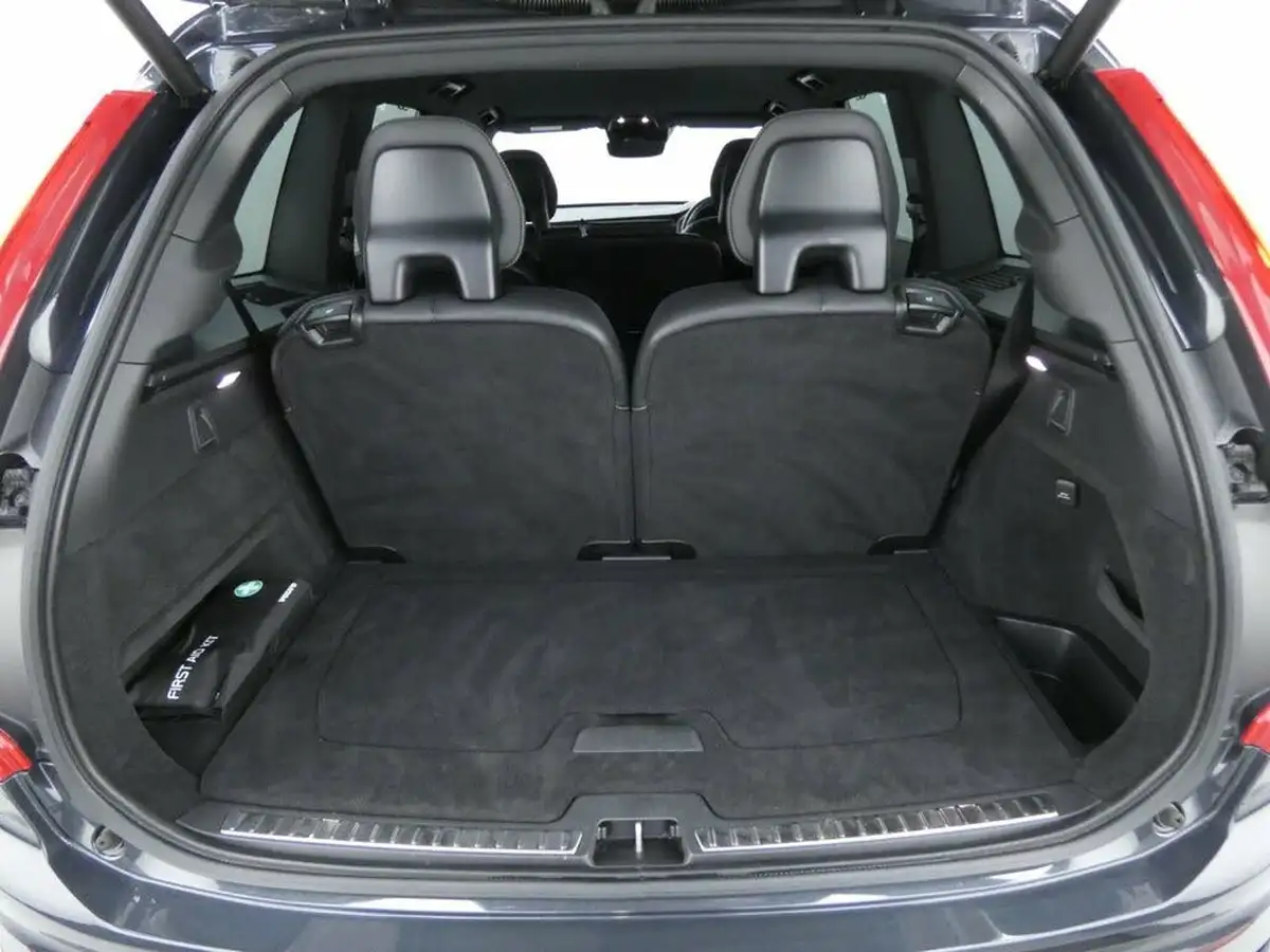 2021-volvo-xc90-20td-b5-r-design-big-25