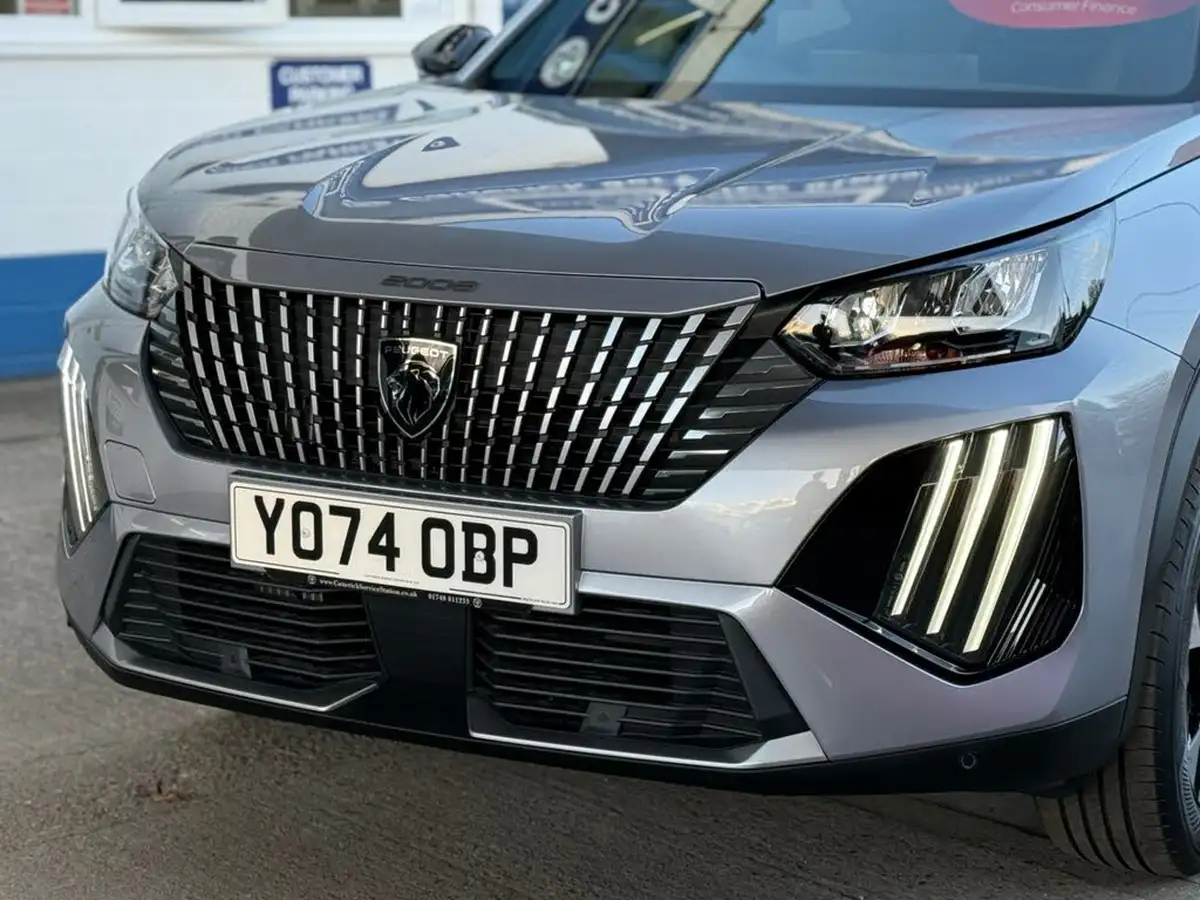 2025-peugeot-2008-suv-12-puretech-allure-130ps-eat8-big-22