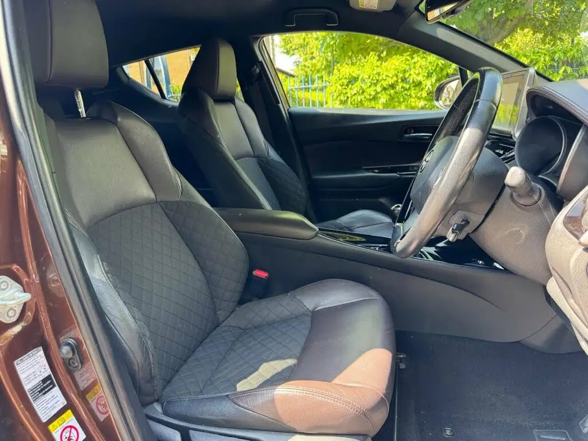 2017-toyota-c-hr-12-excel-big-13