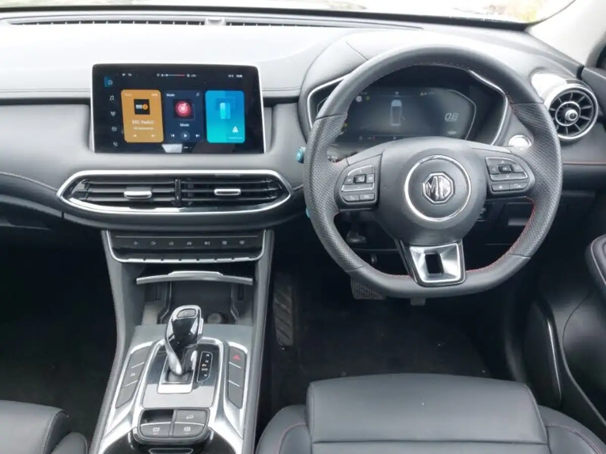 2024-mg-hs-15t-gdi-se-162ps-1490cc-dct-big-6