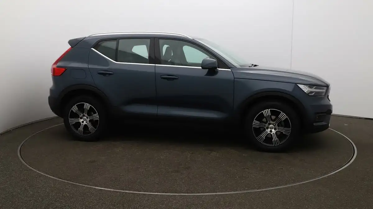2021-volvo-xc40-15-t3-inscription-161bhp-auto-big-47
