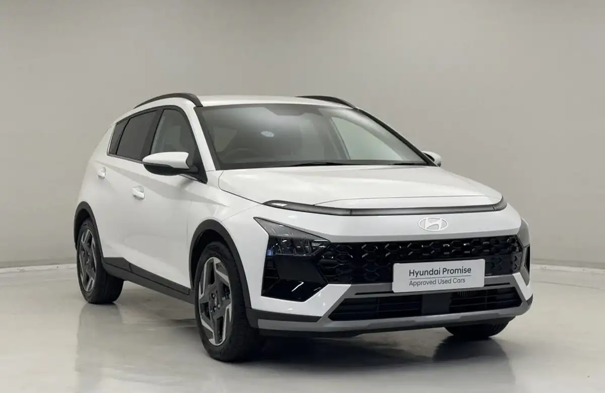 2024-hyundai-bayon-10-t-gdi-premium-100ps-two-tone-roof-big-0