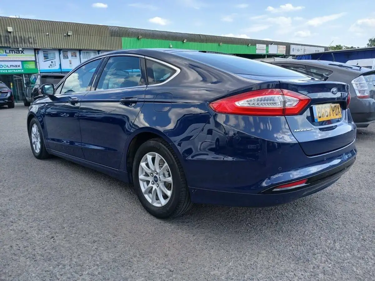 2017-ford-mondeo-15tdci-titanium-eco-hatchback-1498cc-big-16