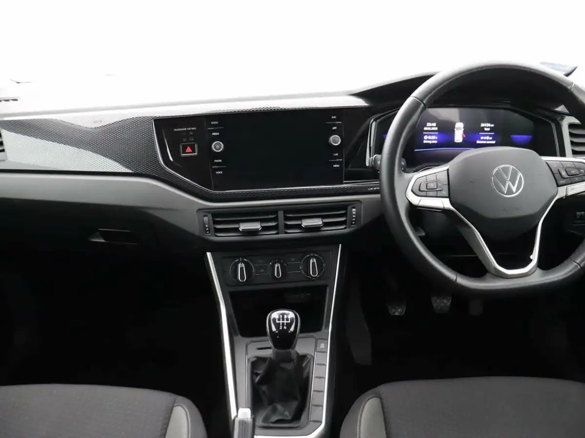 2022-volkswagen-polo-10-tsi-life-big-20