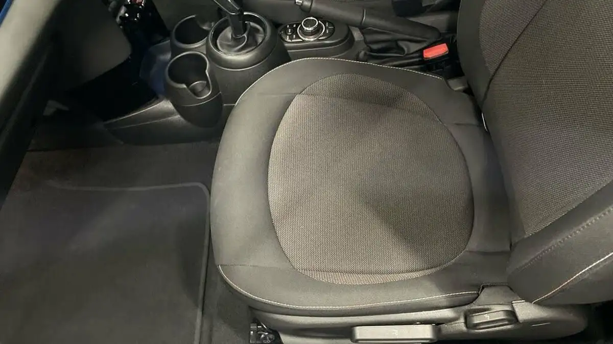 2021-mini-cooper-15-cooper-classic-hatchback-3d-auto-big-16