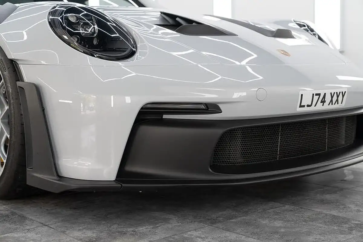2024-porsche-911-40-gt3-rs-big-30