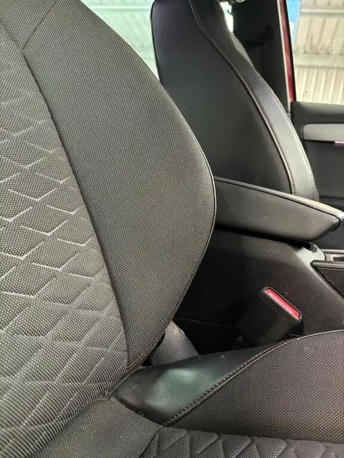 2020-seat-leon-15-etsi-fr-first-edition-hatchback-big-47
