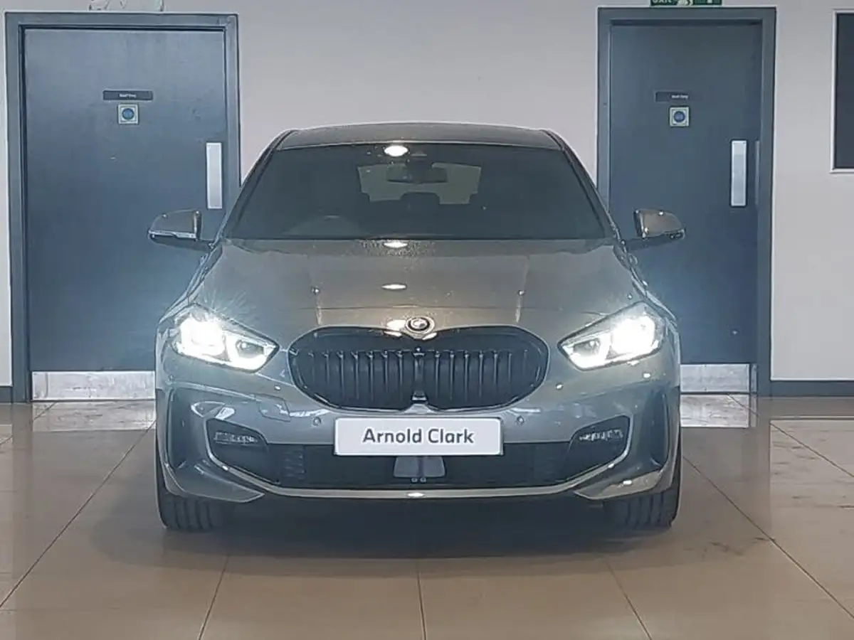 2024-bmw-1-series-15-118i-m-sport-lcp-big-15