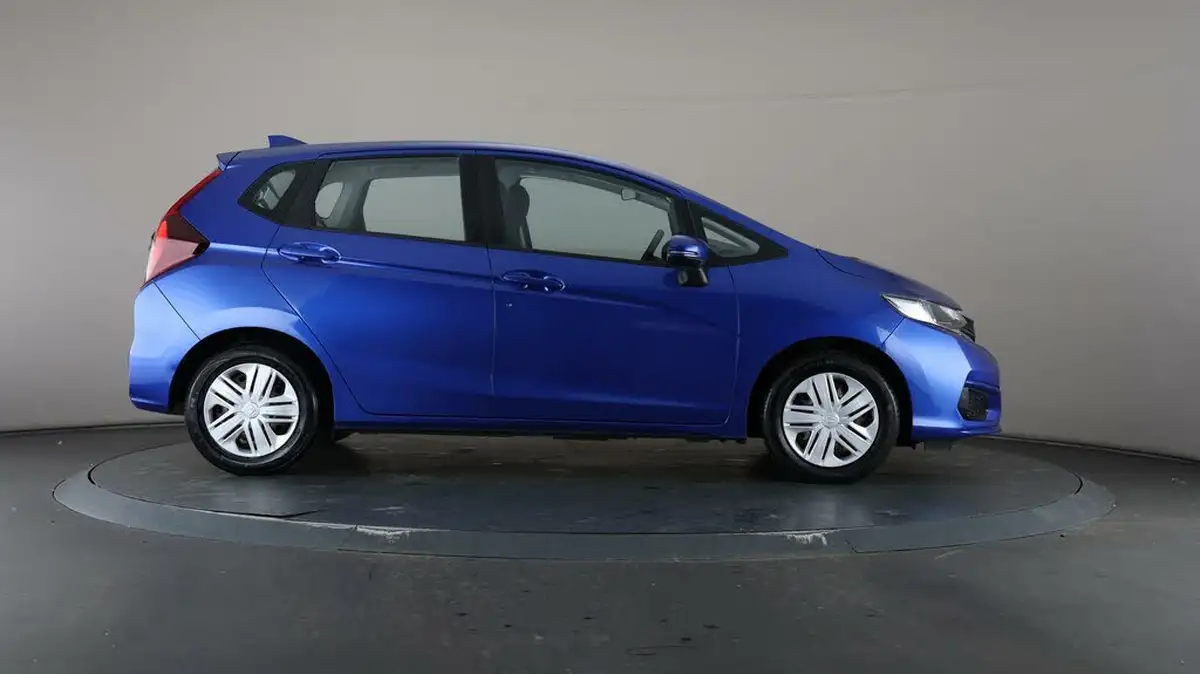 2019-honda-jazz-13-i-vtec-s-big-58