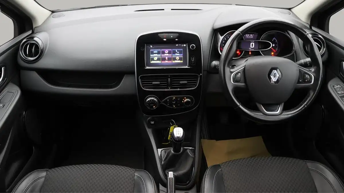 2018-renault-clio-09-tce-gt-line-big-12