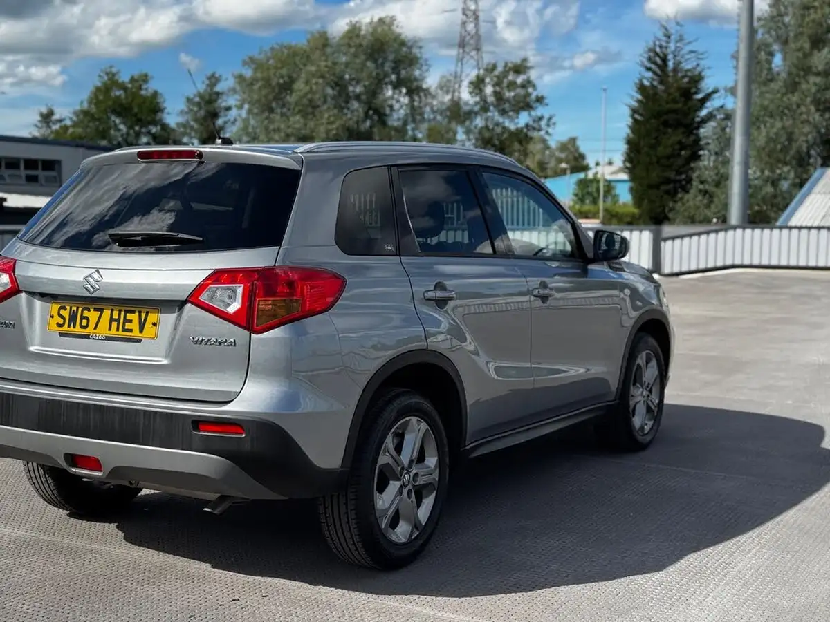 2017-suzuki-vitara-16-sz-t-big-8