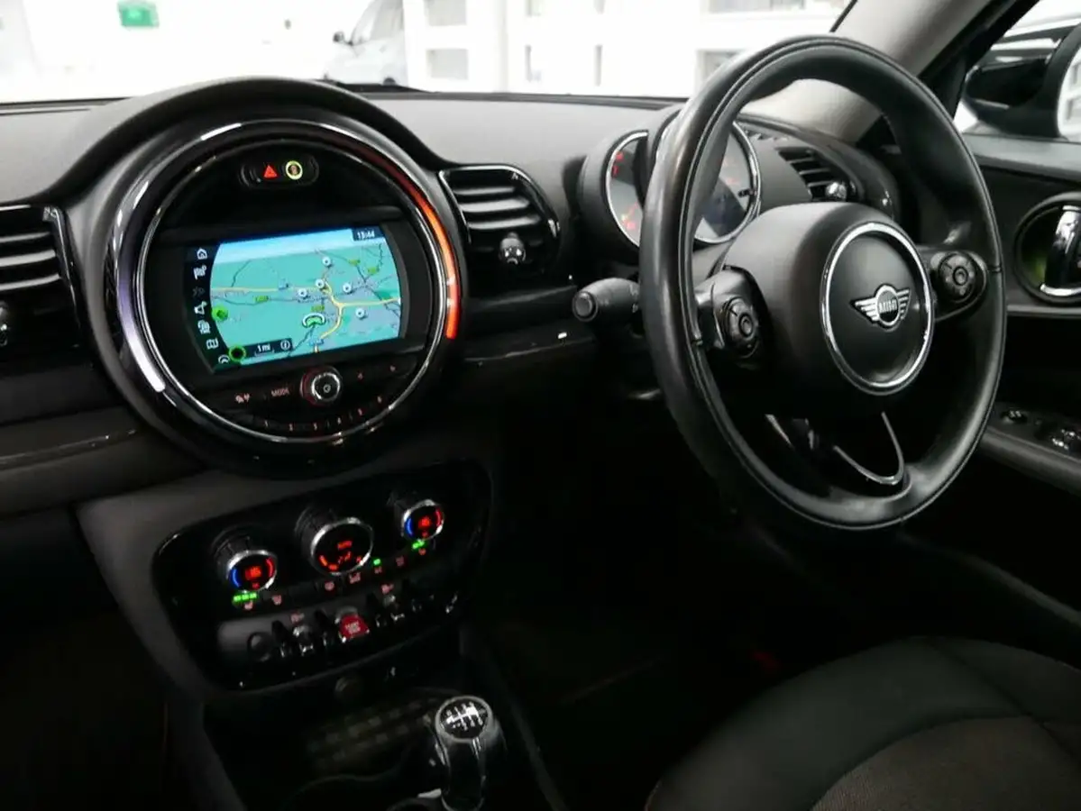 2019-mini-clubman-15-cooper-classic-134bhp-big-2