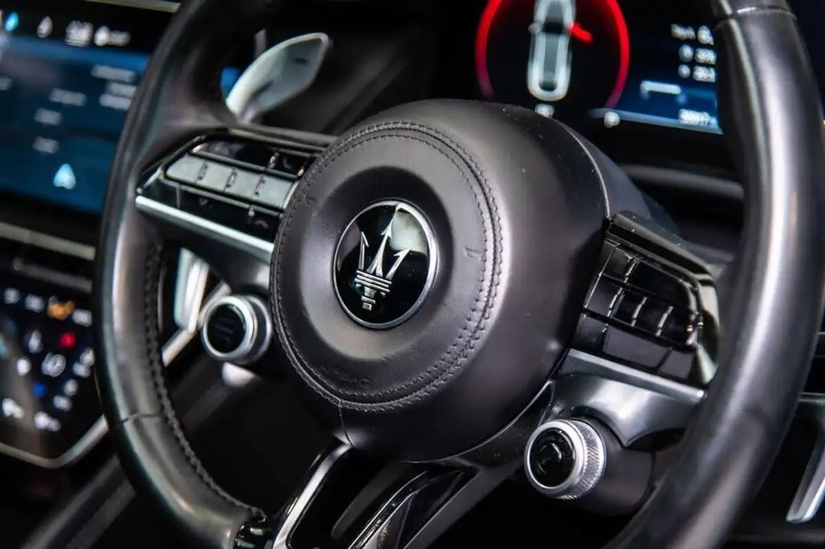 2022-maserati-grecale-20-modena-big-42