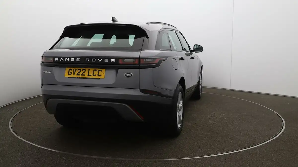 2022-land-rover-range-rover-velar-20-d200-velar-big-57