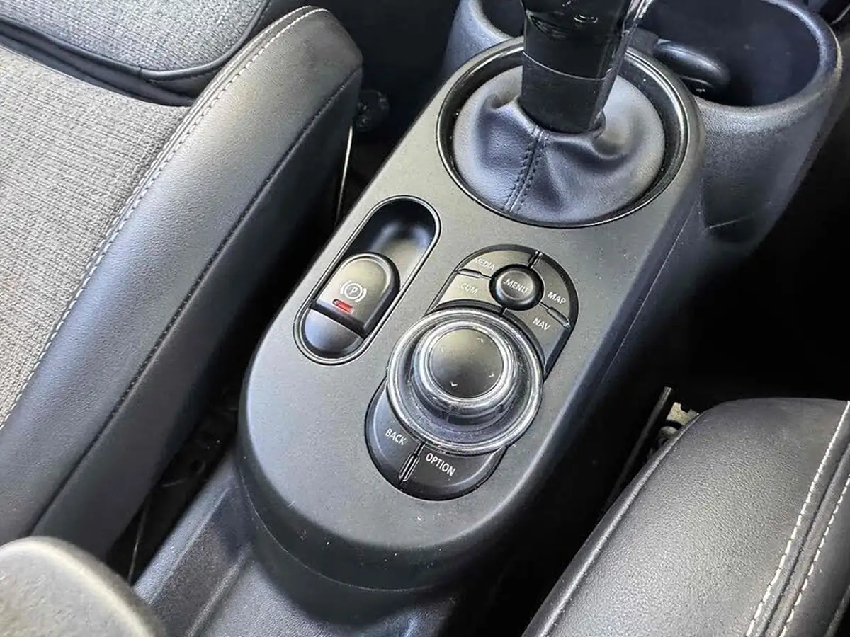 2022-mini-cooper-e-cooper-s-2-big-30