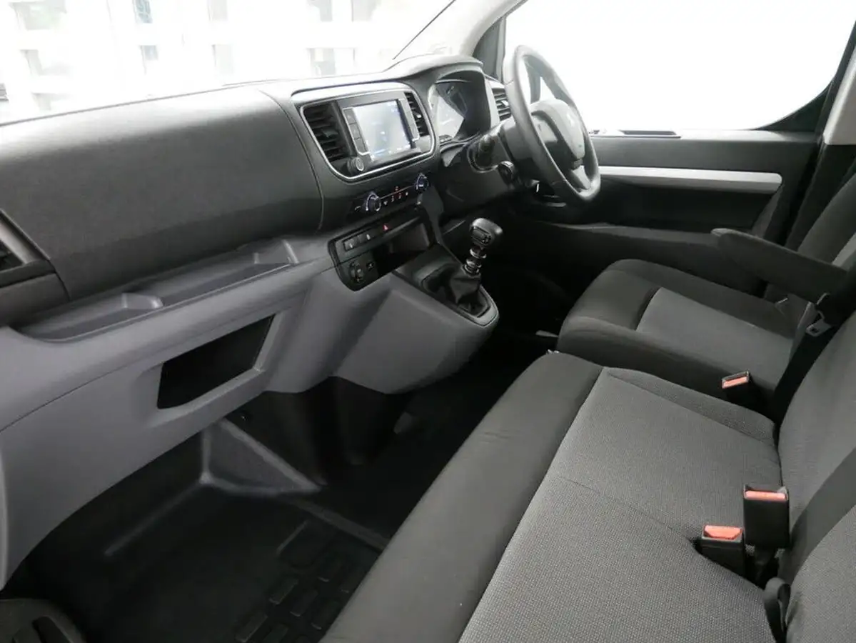 2022-peugeot-expert-20-bluehdi-professional-premium-standard-1200-big-22