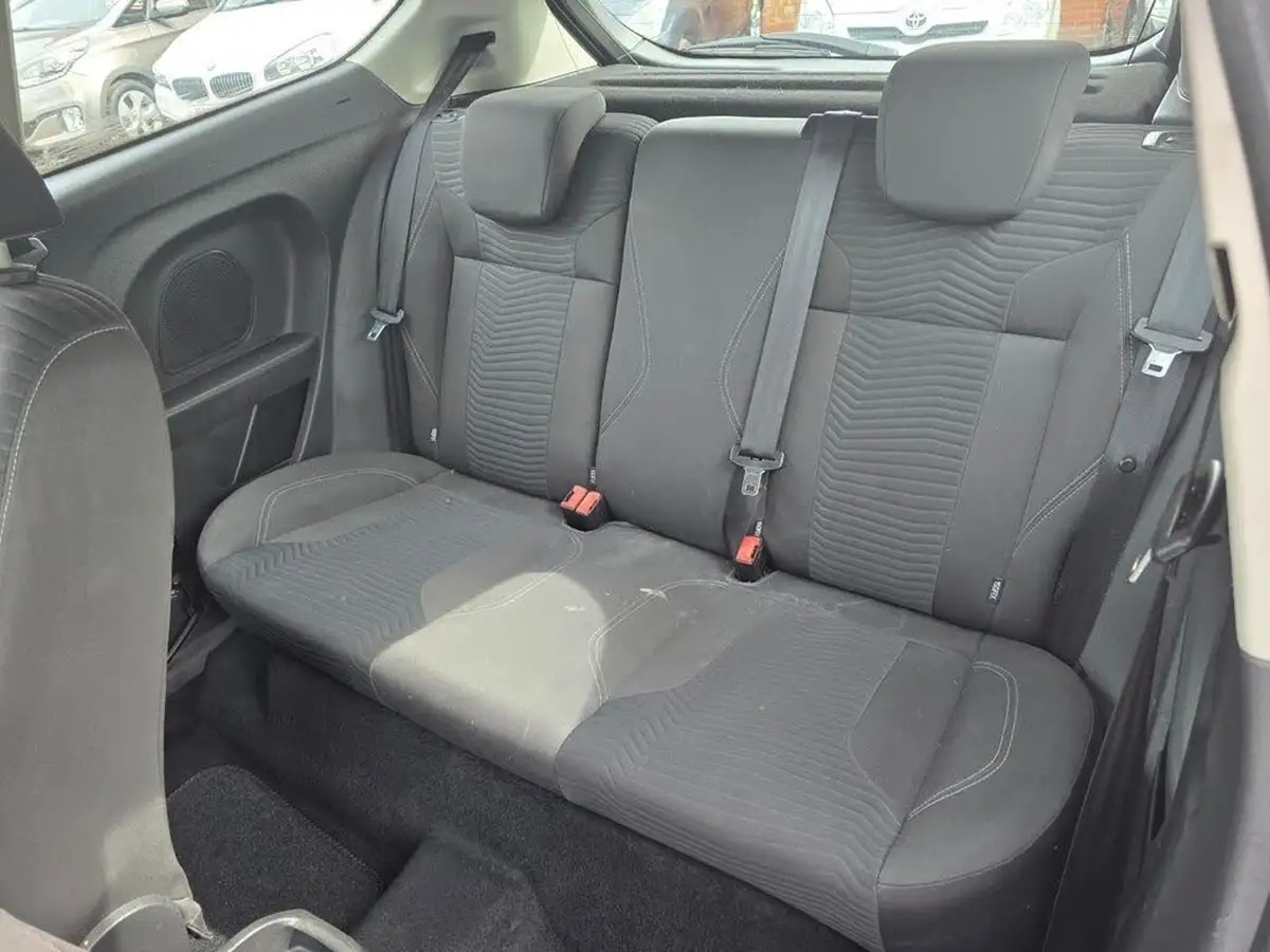 2016-ford-fiesta-10t-zetec-100ps-ecoboost-ss-3d-big-22